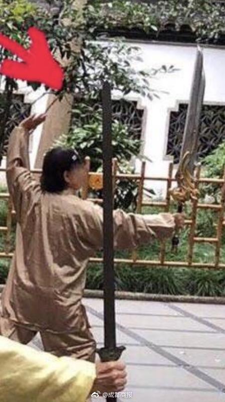 美国h-1b风波追踪：收十万美元只是开始 特朗普还准备拿抽签制开刀