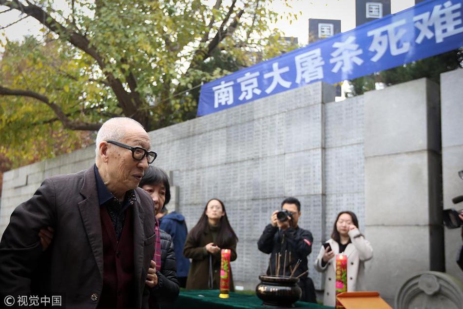 墨镜加emo帅到没朋友