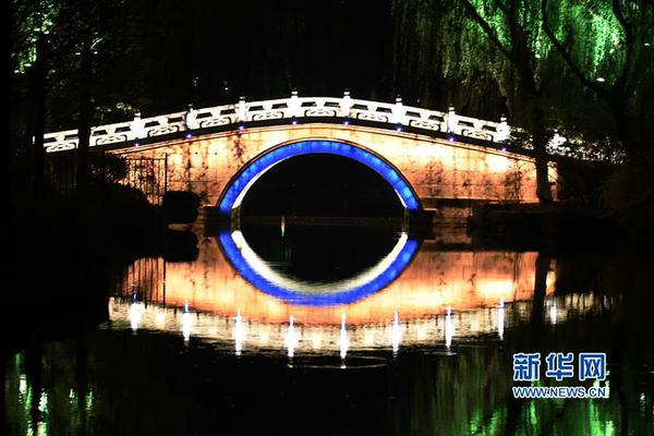 李瑞英