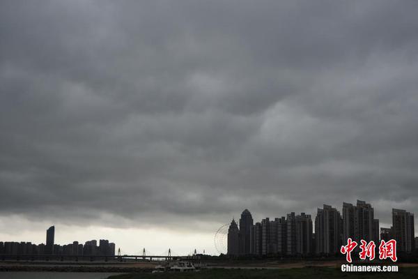 我喜欢你啊前辈??！！！