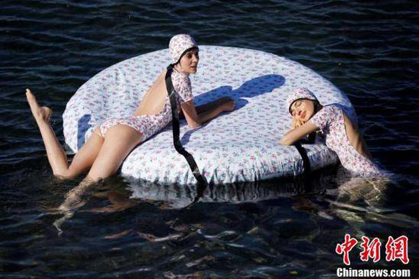 全员1米8以上的连队