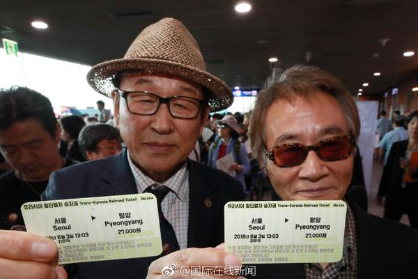 别忙加油！今晚12点油价下调