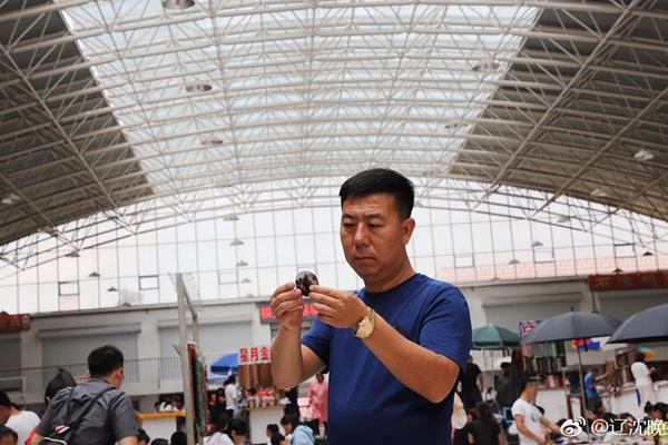 黄金税收新政落地，潮宏基大跌9.9%，黄金股遭错杀？金饰可能又要涨价了