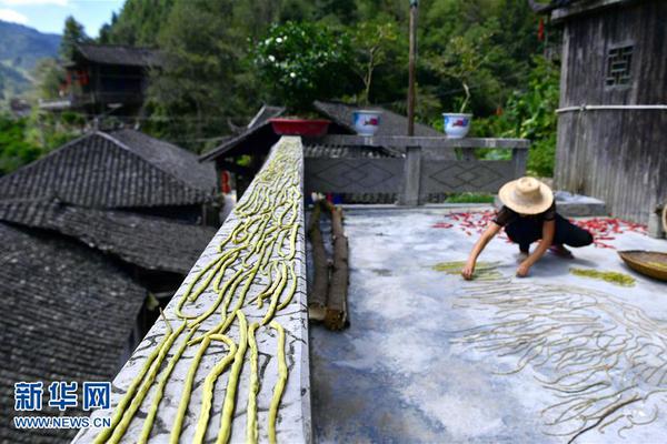 外卖员往奶茶里倒百草枯系谣言