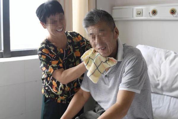 杨照