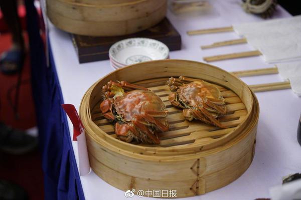 黄耀明