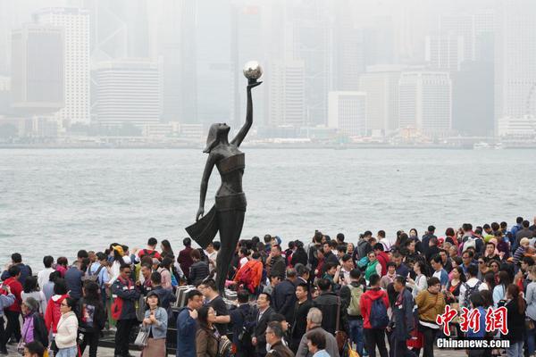 中芯国际：上半年净利润同比增长94.2%