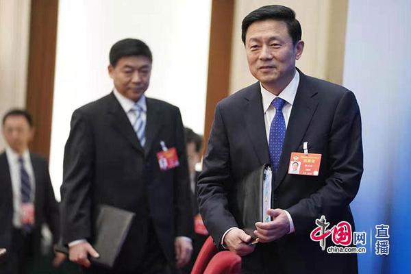 李柱铭
