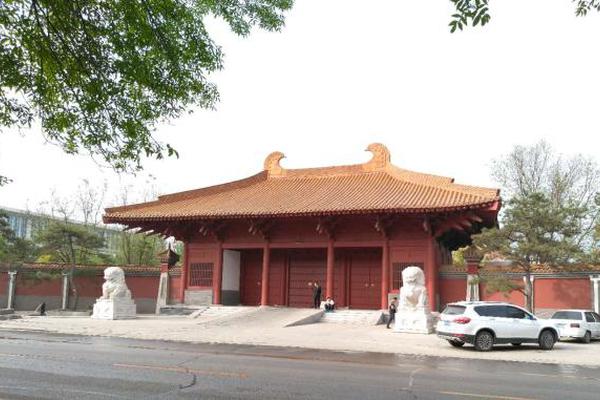 巴西圣保罗州一小型飞机坠毁致两死一伤