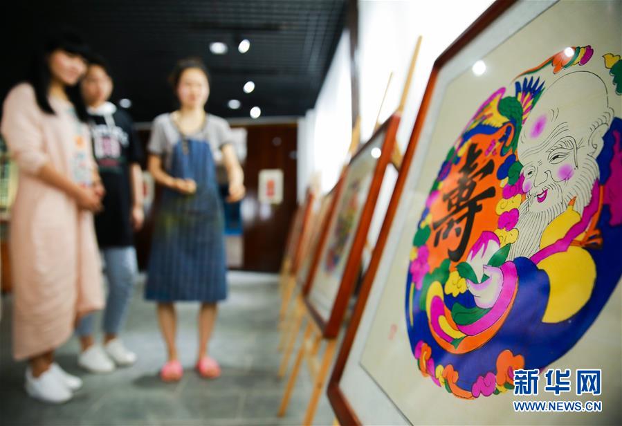 武文赏当选越南总统并宣誓就职